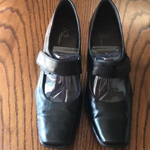 A2 by Aerosoles black heel 9 1/2M